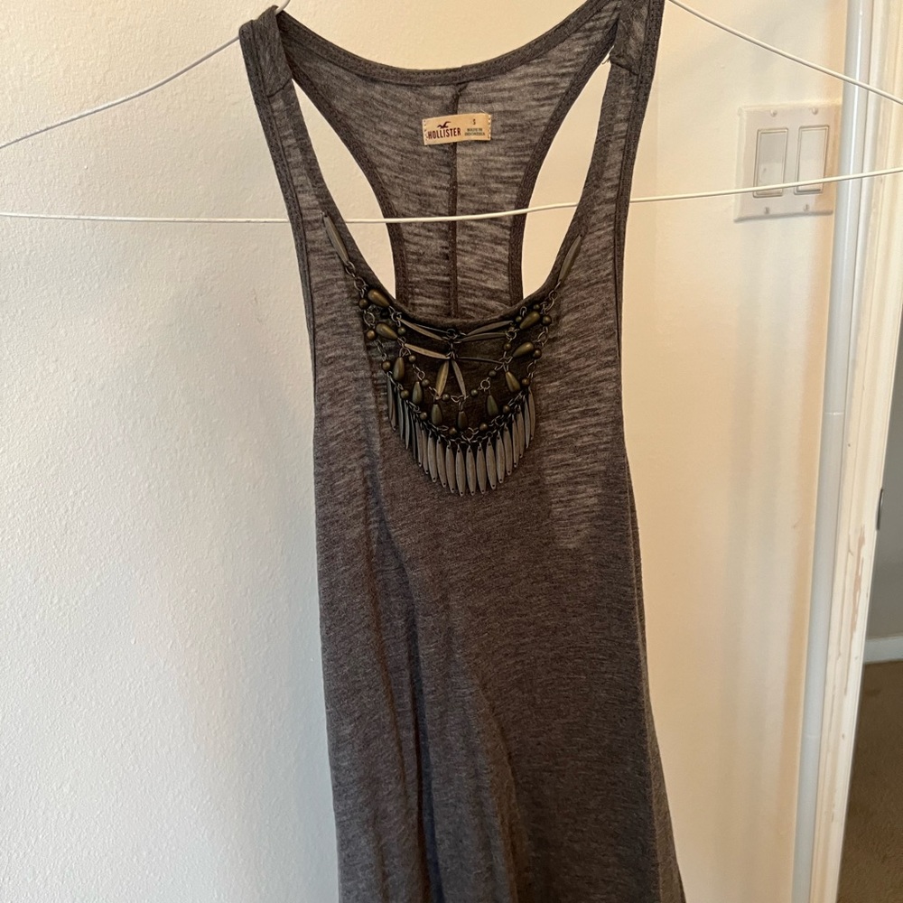 Hollister top